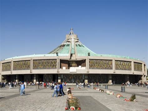 The sanctuary itself is a wonderful example of spanish baroque art and is one of the most important pilgrimage sites for catholics around the world. 'Basilica De Guadalupe, a Famous Pilgrimage Center, Mexico ...