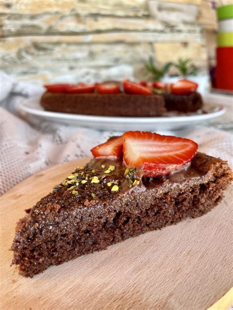 Crostata Morbida Al Cioccolato Con Ganache E Fragole Le Ricette