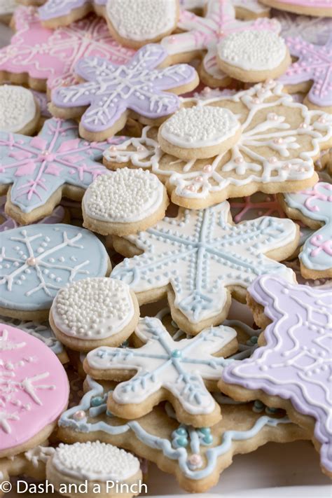 Snowflakes Snowballs And Snowmen Oh My Holiday Cookies Yummy