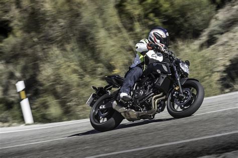 First Ride Yamaha Mt 07 Review Visordown