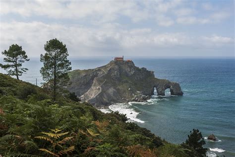 spain basque country hiking trips   reviews outdoyo
