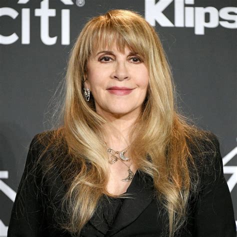 Stevie Nicks Plastic Surgery - With Before And After Photos