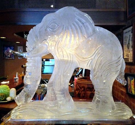 Colorful Horse Ice Sculptures Elephant Ice Sculpture Snow Sculptures
