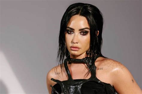 Demi Lovato Reimagines Daisy Jones And The Sixs Let Me Down Easy