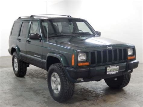 We're sorry, our experts haven't reviewed this car yet. Buy used 2001 Jeep Cherokee Sport in 906 Lebanon St ...