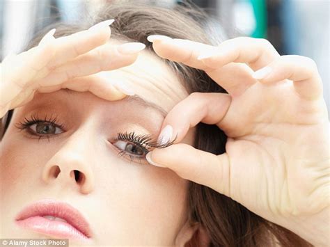 you ve been wearing false eyelashes wrong experts reveals how to get a natural look daily
