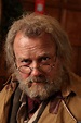 Hugh Bonneville As Mr. Stink: 'Downton Abbey' Star Debuts Drastically ...