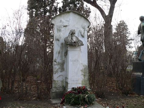 Johannes Brahms International Graves