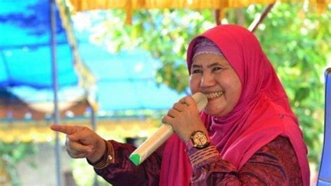 Video Ceramah Mamah Dedeh Soal Kdrt Viral Jika Digebuk Diam Aja Artinya Menghancurkan Diri