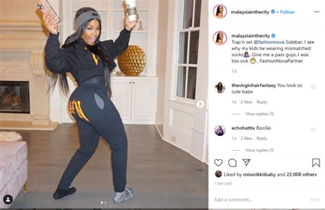 ‘shake it up momma malaysia pargo poses in mismatched socks but fans can t stop gushing over