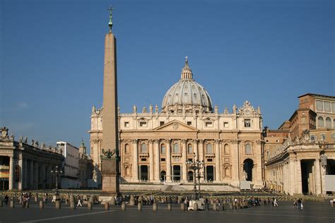 File0 Place Saint Pierre Vatican Wikimedia Commons