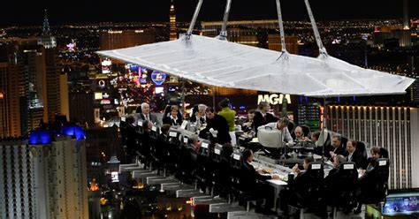 Dinner In The Sky Restaurant To Suspend Las Vegas Diners 180 Feet In