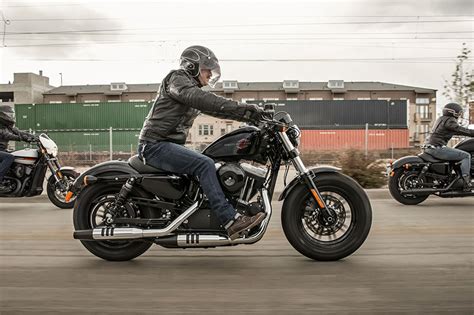 The feature list of forty eight includes abs, pass switch, engine check warning, street, road riding modes and side reflectors in terms of safety. 2019 Harley-Davidson Sportster® Forty-Eight® | Javelina ...