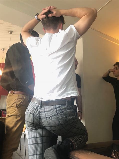 Men In Tight Pants Hunks Men Hommes Sexy Men In Uniform Cute Gay