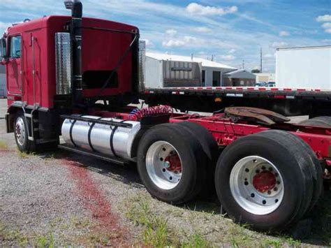 Components, tools, tires, engines, driveshafts and gear for competitive truck and tractor pulling where modified tractors and trucks pull a metal sled along a prescribed course. Kenworth 100E (1985) : Sleeper Semi Trucks
