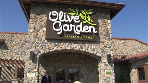 Olive Garden Opens First Chicago Location Abc7 Chicago