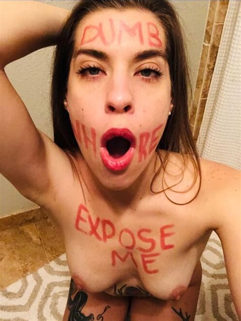Amateur Webslut Brittany Self Exposing Slut Img1085 Porn Pic