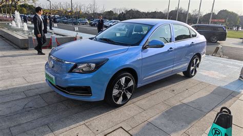 Dongfeng Motor Unveils two Electric Passenger Cars Featuring Protean