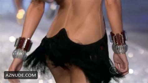 Rosie Huntington Whiteley Victorias Secret Fashion Show Runway Supermodel Aznude