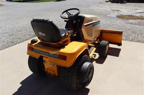 Cub Cadet 1641 Tractor Live And Online Auctions On