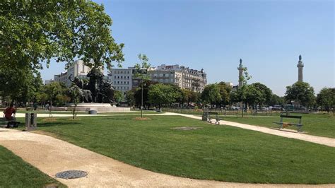 La Place De La Nation Passe Au Vert Paris