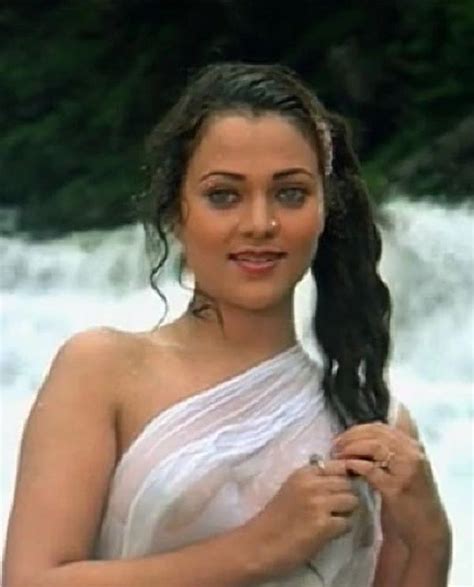 12 Bollywood Actresses In White Wet Saree See All Photos