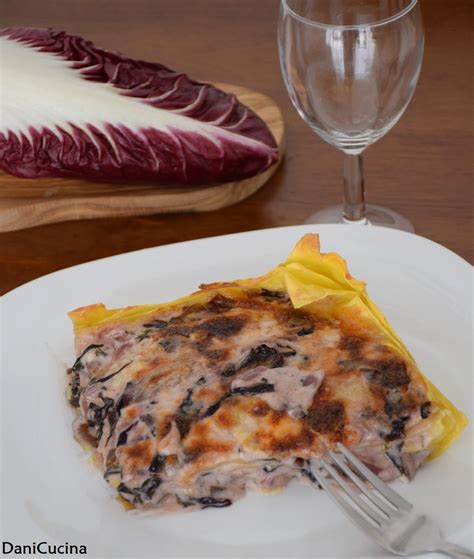 Here is the perfect dish for a special dinner. Lasagne al radicchio con speck e stracchino | DANICUCINA