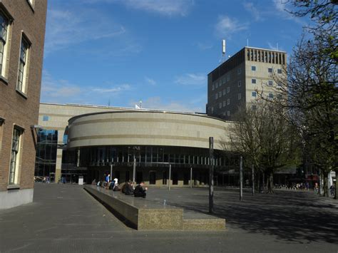 Friesland heeft gezien het inwonerstal recht op vijf a zes tweede kamerleden. Tweede Kamer | Den haag, Nederland, Stad