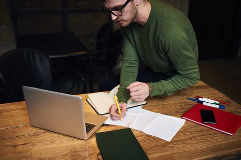 Académica Imparte El Curso Redacción De Referencias Bibliográficas 2020