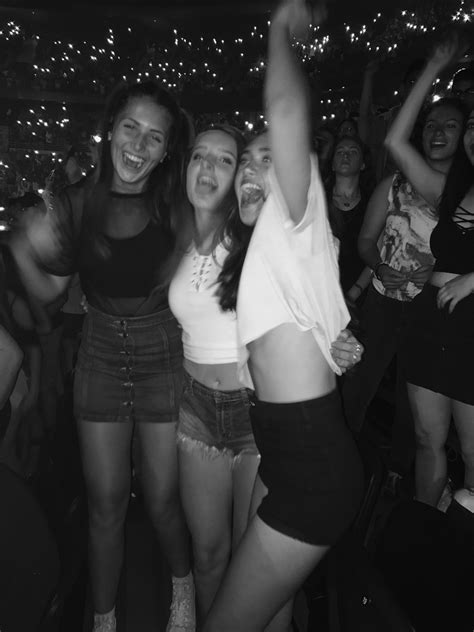 concert vibes instagram hannah meloche pinterest hannah meloche artsy pictures bff pictures