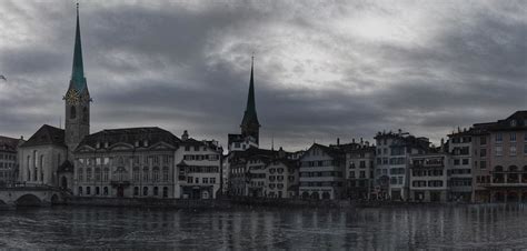 Zurich reagiert sofort und eröffnet einen hagel help point in hinwil. Zürich bei Regen - Die 20 besten Unternehmungen bei ...