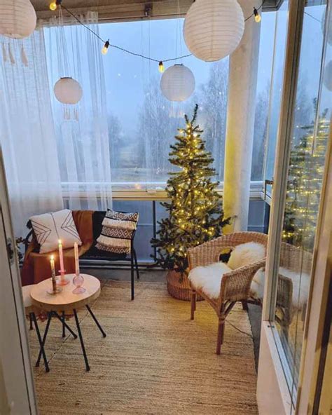 Top 32 Christmas Balcony Decorating Ideas For A Magical Holiday
