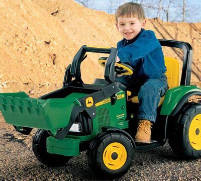Some of the pictures are quite small and unclear. Peg Perego John Deere Power Loader With Trailer Parts