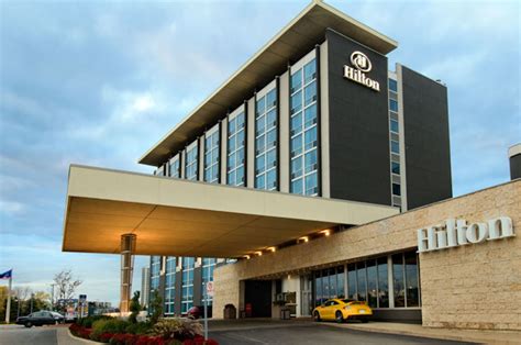 Hilton Toronto Airport Hotel With Renovated Ballroom Meeting Space Near Pearson Bizbash