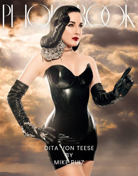 Dita Von Teese Is Credited Internationally With Reviving Burlesque And