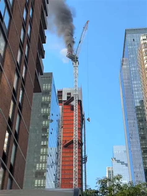 Nyc A Tower Crane Has Caught Fire And Collapsed On 10th Ave And W41st