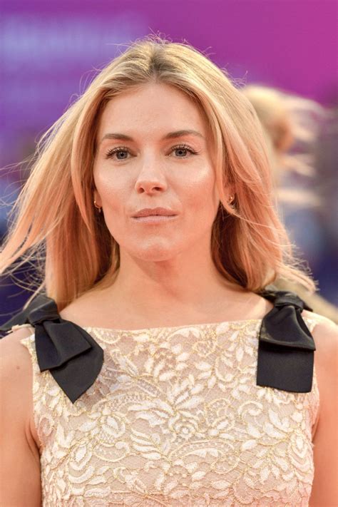 sienna-miller-at-american-woman-premiere-at-2019-deauville-american