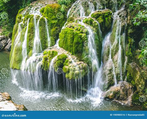 Bigar Wasserfall Bozovici Rumänien Von Oben Stockfoto Bild Von
