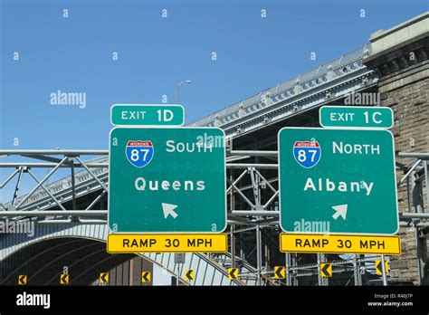 Highway Signs New York Hi Res Stock Photography And Images Alamy