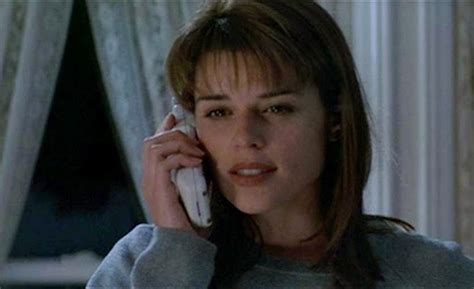 Where Is Screams Sidney Prescott Now Neve Campbell Is All Grown Up