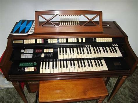 Wurlitzer Organ Model 4070 Vinelassa