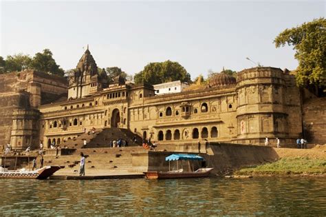 10 Top Tourist Places In Madhya Pradesh