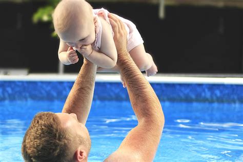Tips For Your Babys First Swimming Lesson Palais De Leau