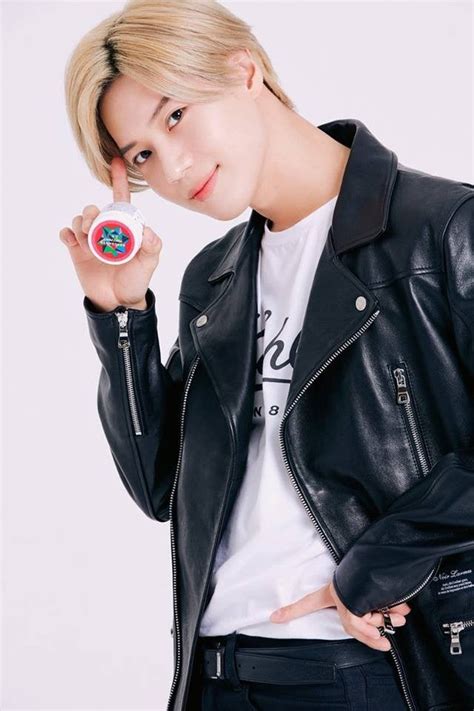 Shinees Taemin Becomes The Holiday Edition Model For Kiehls Allkpop