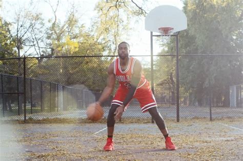 Uninterrupted Dwyane Wade Goes Back To His Childhood Outdoor Court In