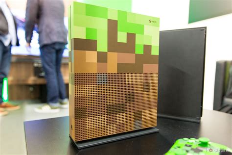 Xbox One S Minecraft Limited Edition Bundle Preview Jeepers Creepers