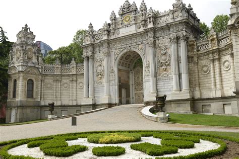 Dolmabahçe Palace Entrance 2 Istanbul Pictures Turkey In