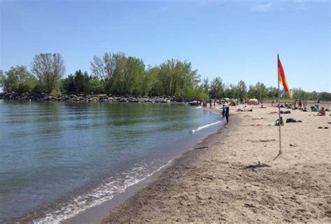 These Are The Cleanest Toronto Beaches For Summer To Do Canada