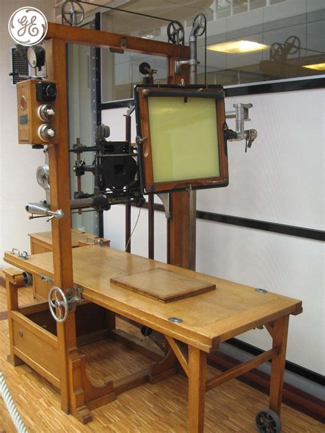Antique X Ray Machine Kept At Ge Healthcare Offices In Buc Paris