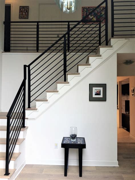 Stephanie Horizontal Steel Railing Contemporary Entry